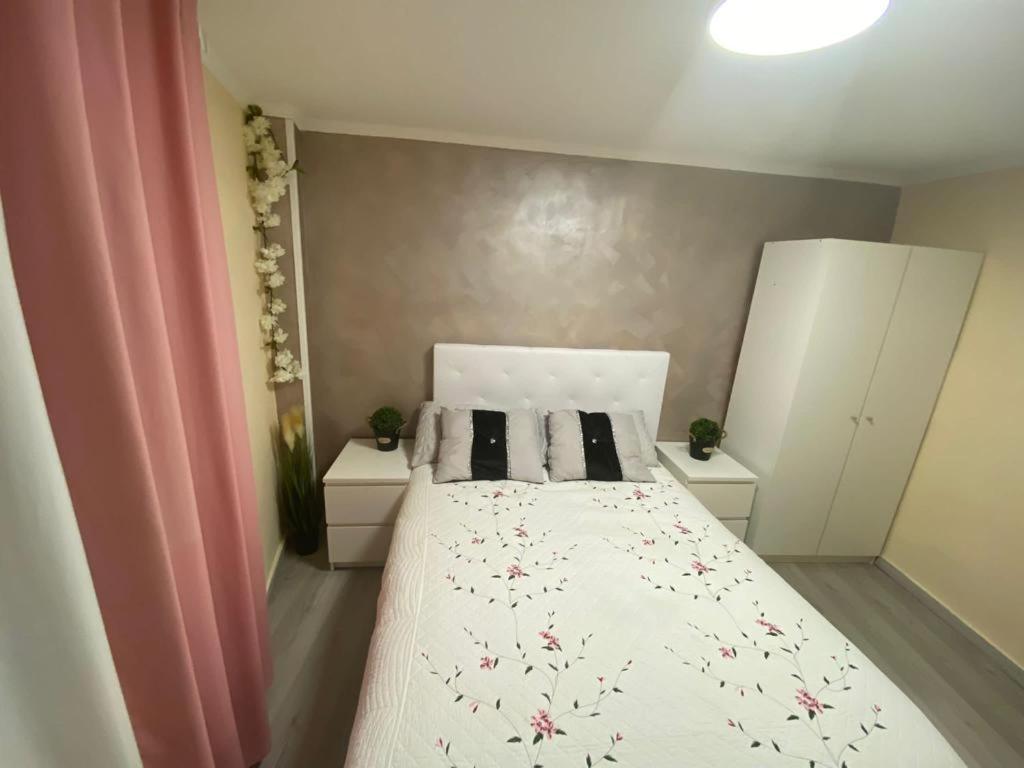 Aqui Me Quedo Apartment โลโกรโญ ภายนอก รูปภาพ